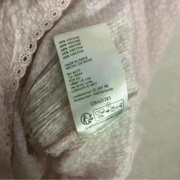 NWOT Free People Brittnee Printed Pink Top Size Medium - Picture 4 of 6